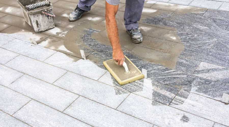 Professional residential roofers in Encino, CA